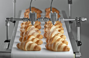 BETE-FlexFlow-Precision-Spray-Control-System-with-Electric-HydroPulse-Automatic-Spray-Nozzles-Bakery-Conveyor-Coating