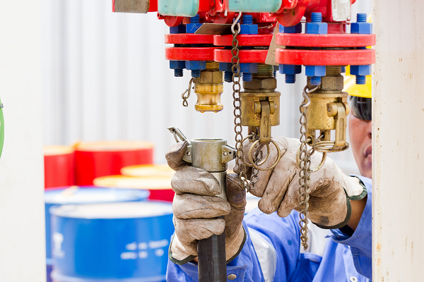 Lube Oil Transfer in Oil and Gas Processing