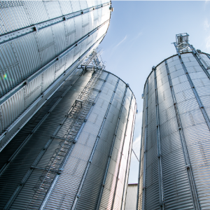 Cleaning-Large-Sanitary-Tanks